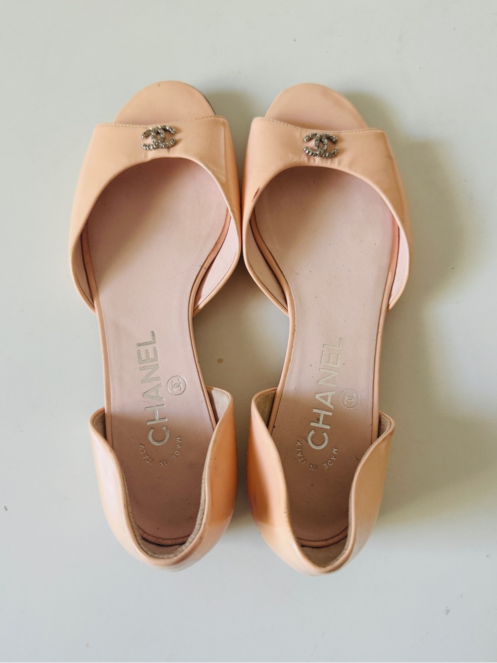 CHANEL Peach Leather Open-Toe D'Orsay Mules Flats with CC Hardware